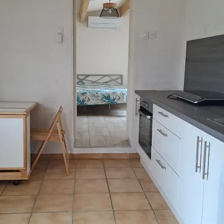 Апартаменты Studio Milhaud Milhaud