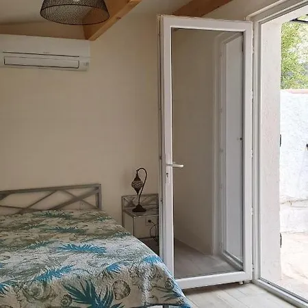 Апартаменты Studio Milhaud Milhaud